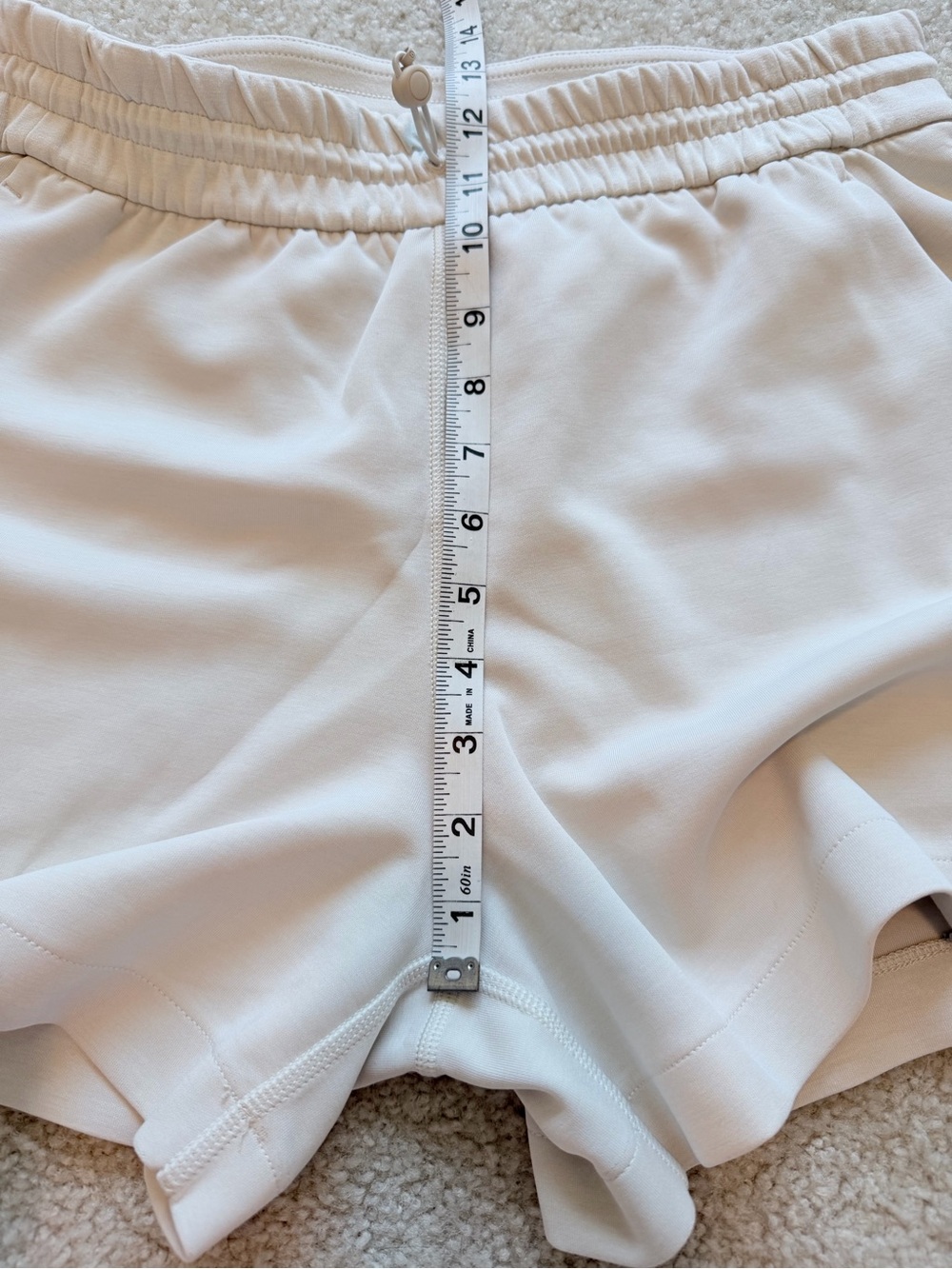 Lululemon Softstreme High-Rise 4” Shorts White Opal Size 8 Pockets - Picture 7 of 11